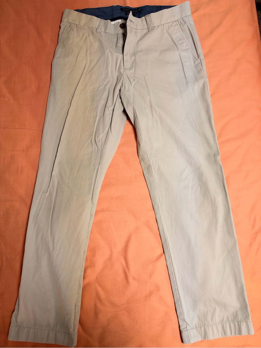 Tommy Hilfiger Men’s Chinos-  Size 32/30